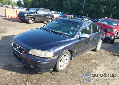 2005 Volvo S60 2.5T z USA, uszkodzony, nr VIN YV1RS592752479204